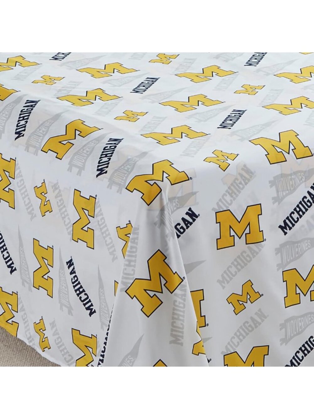 NCAA Full Size Sheet Set - Michigan Wolverines Team Logo Bedding for Dorms - Picture 4 of 5